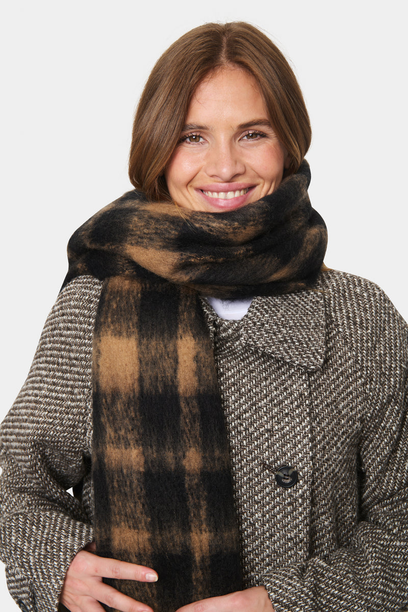 Saint Tropez Falberta Scarf - Black