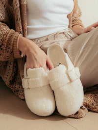 Genuins Grisel Slip-Ons - White